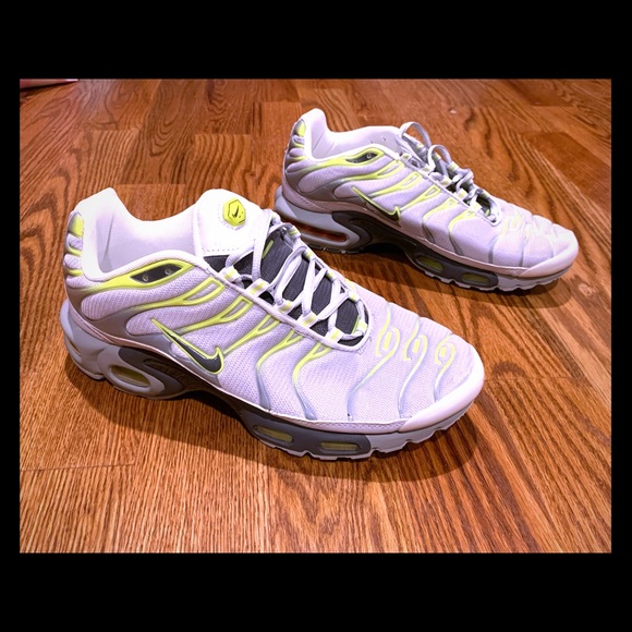 Nike size 12 sneakers - Picture 1 of 3